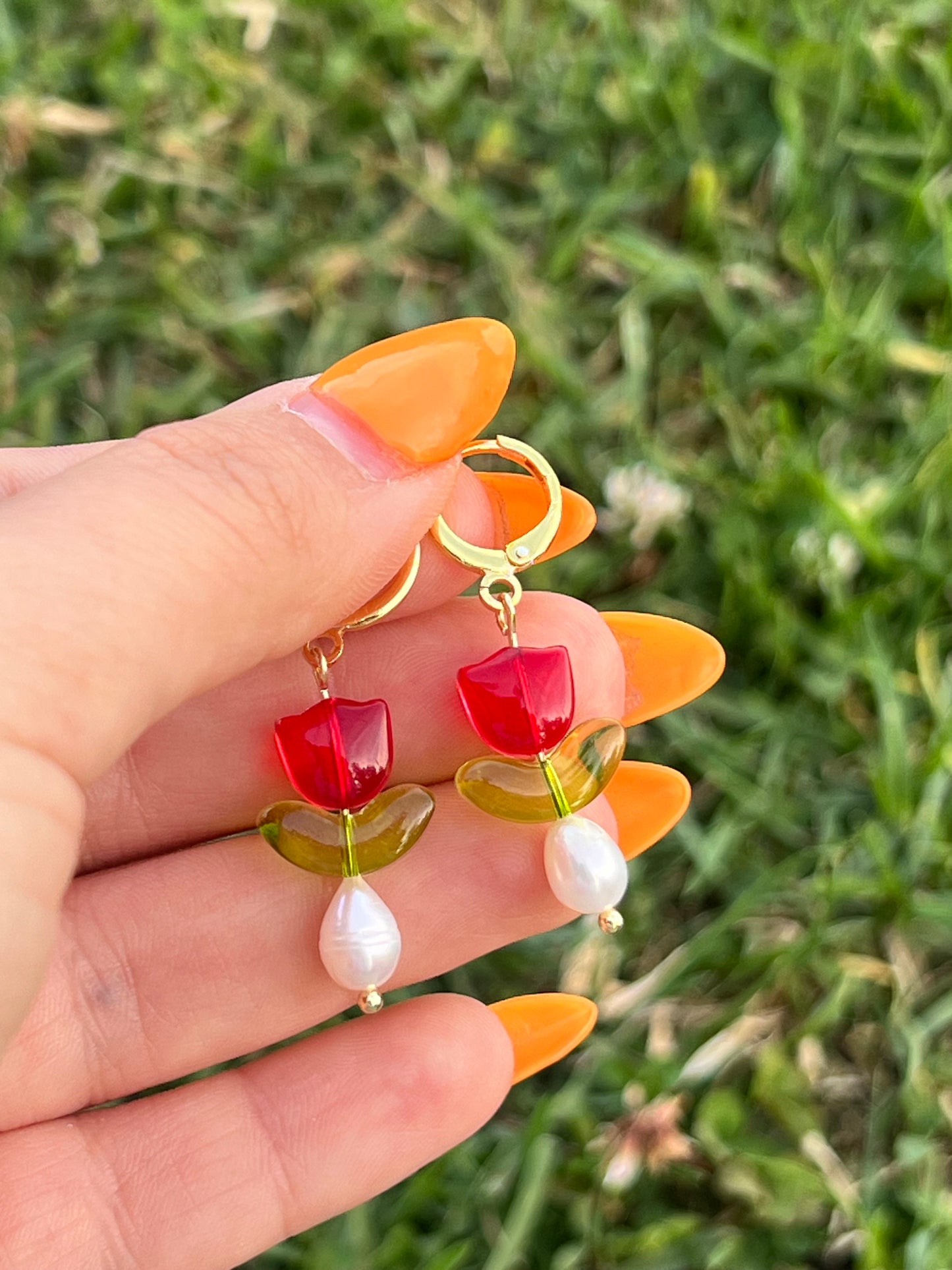 TULIPS + PEARLS