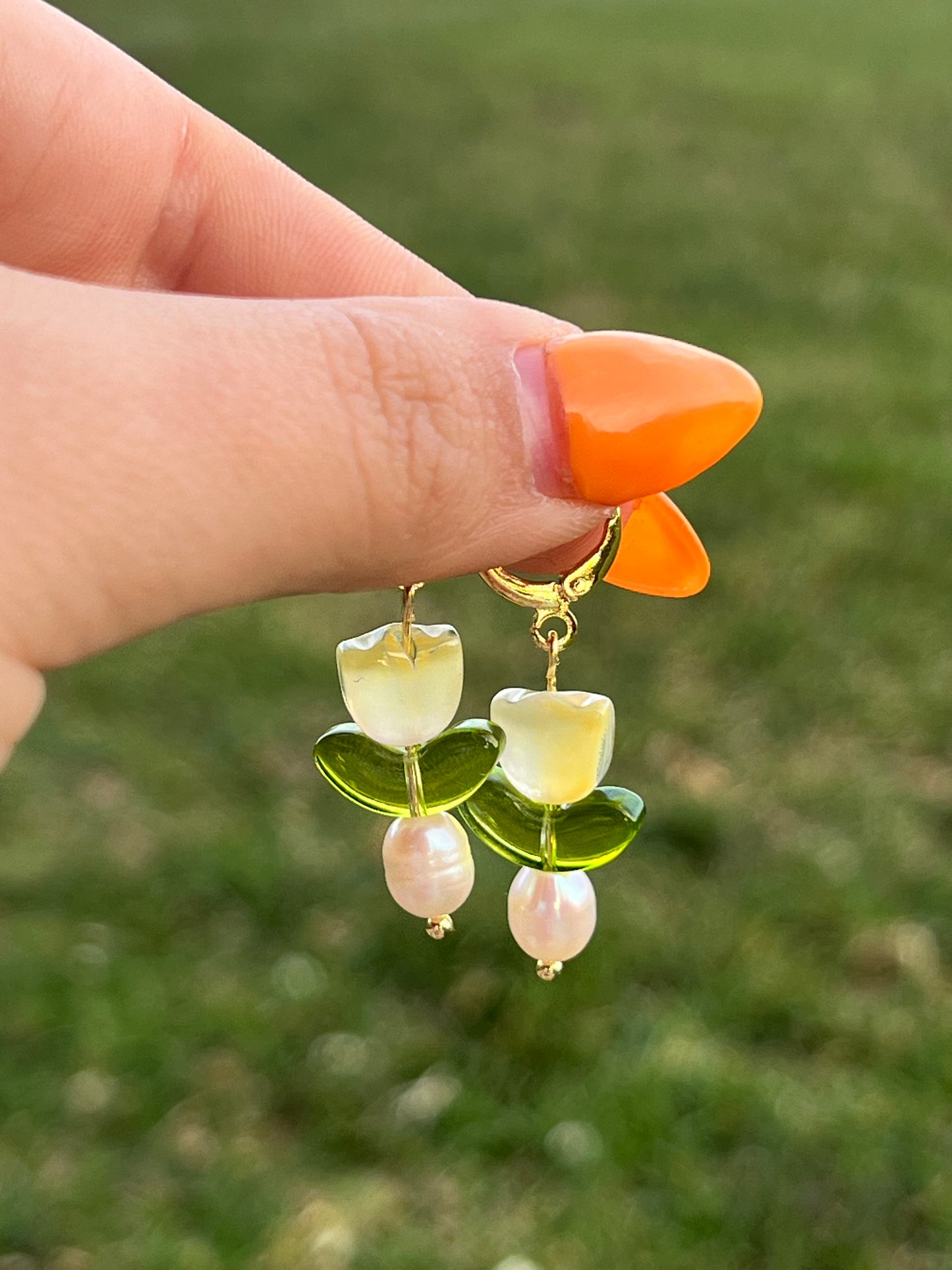 TULIPS + PEARLS