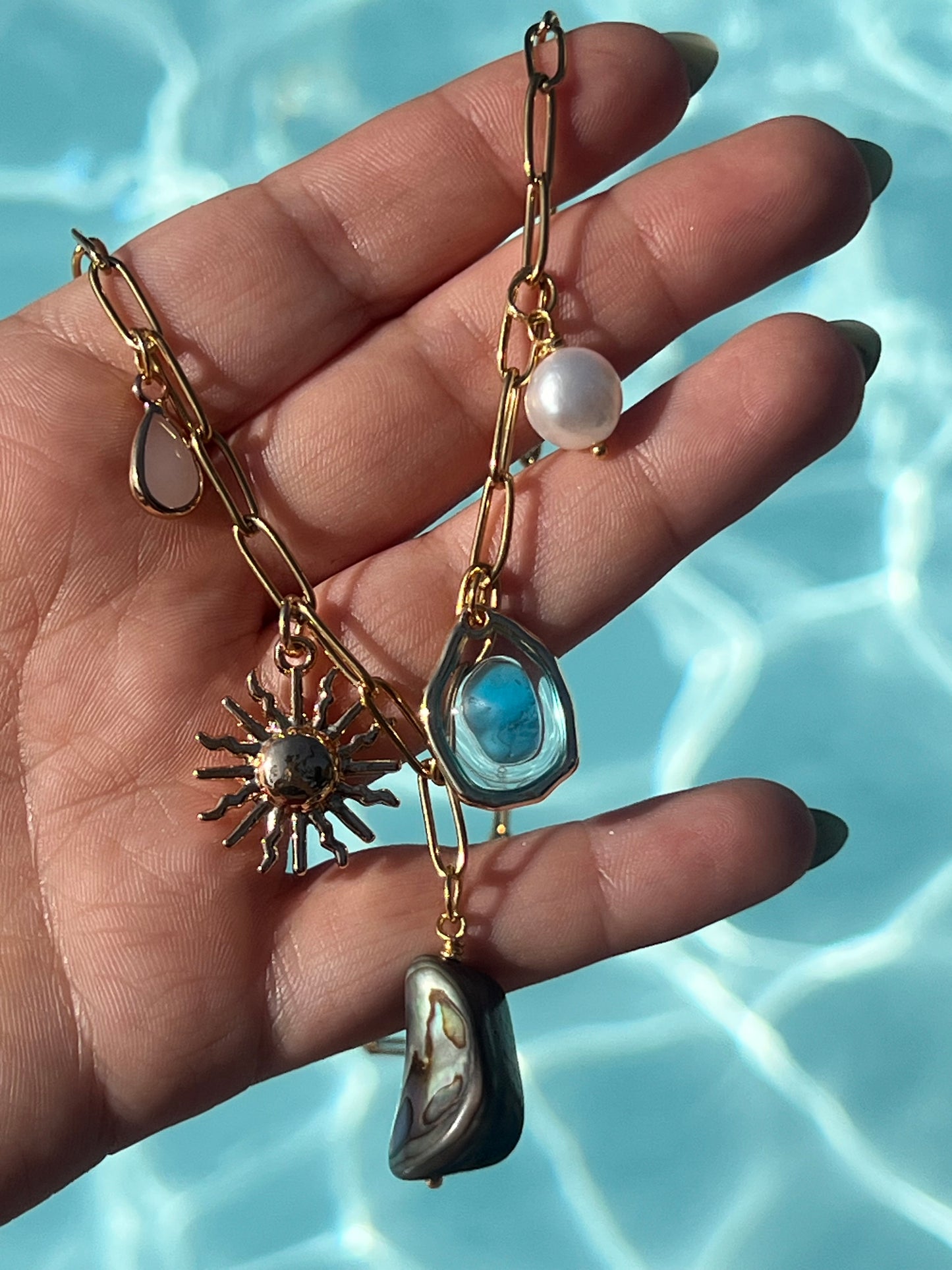 THE COAST NECKLACE
