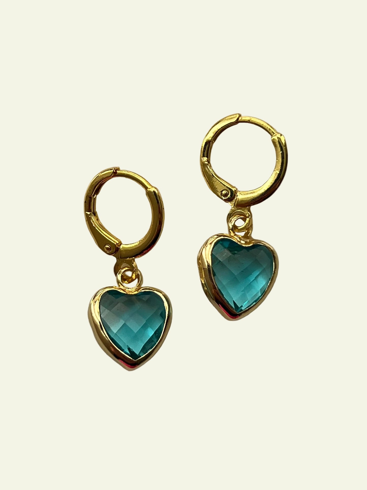 GLASS HEART EARRINGS
