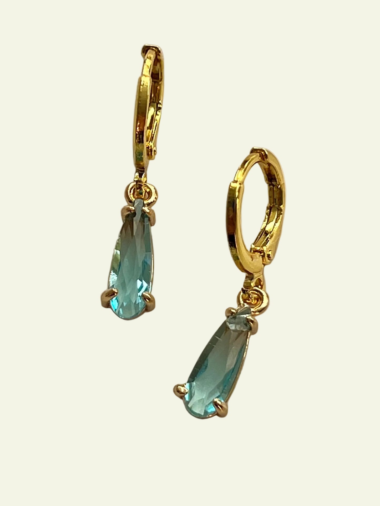 GLASS DROP EARRINGS