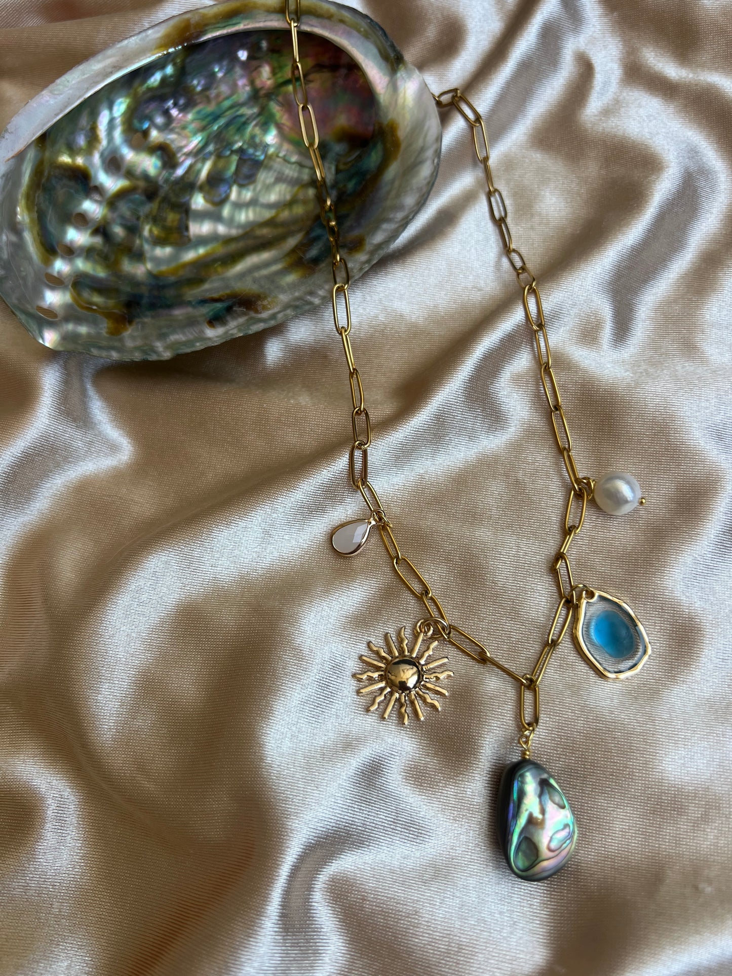 THE COAST NECKLACE