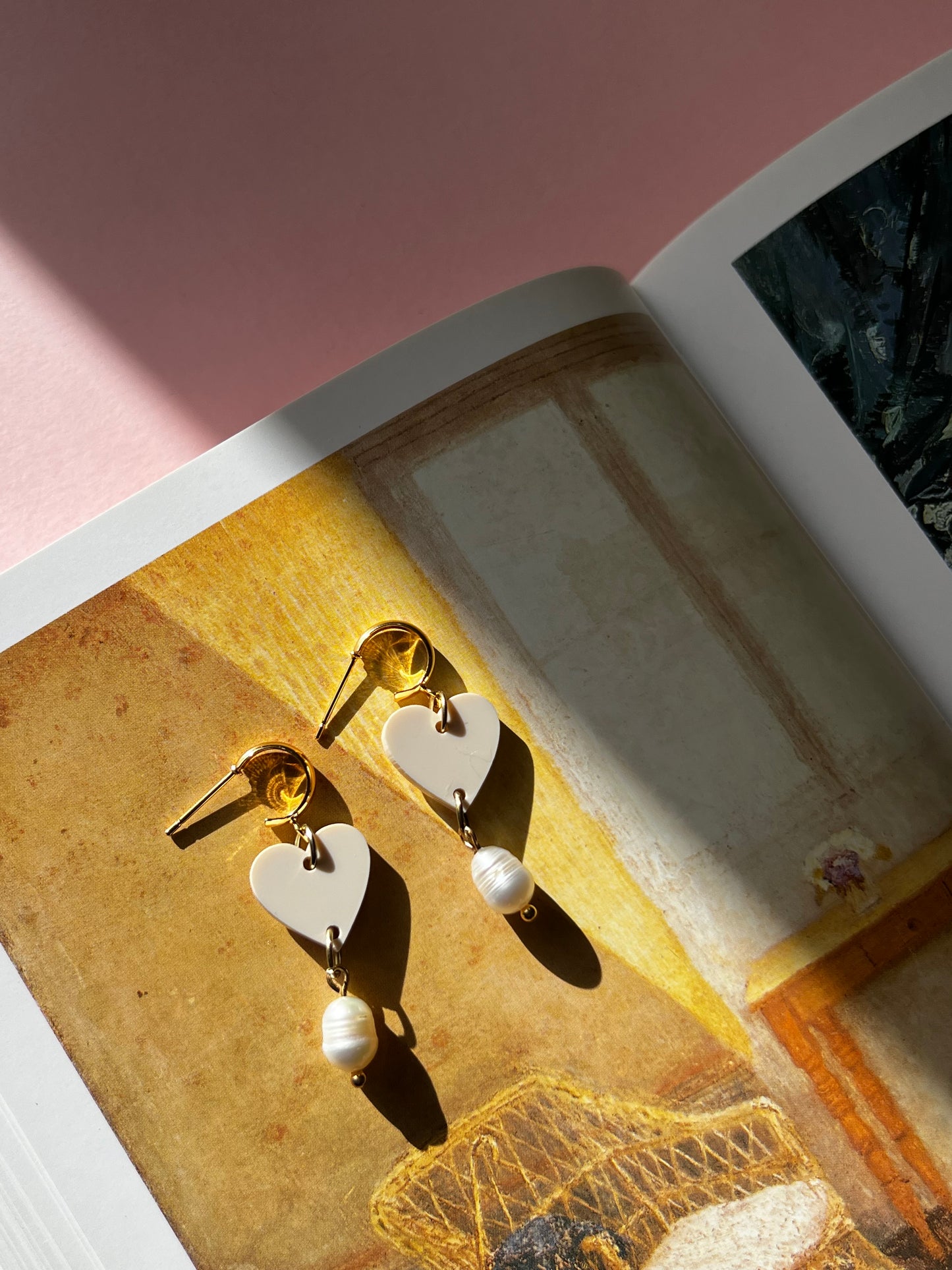 HEART + PEARL EARRINGS