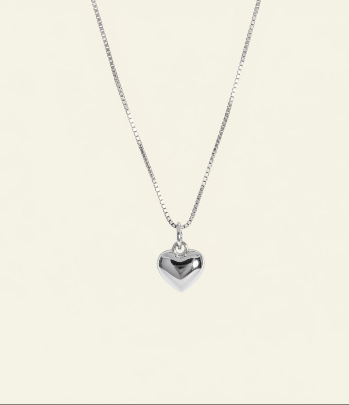 HEART NECKLACE