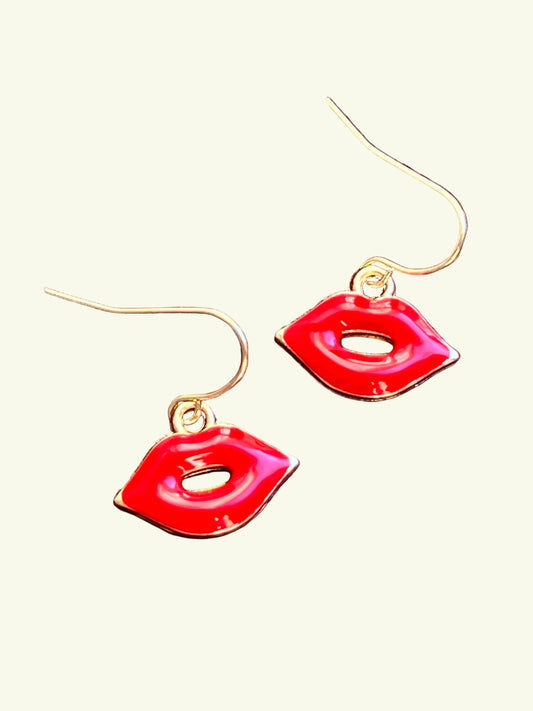 KISS EARRINGS