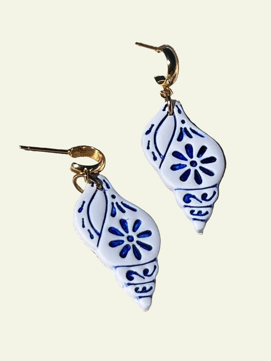 COASTAL CERAMIC SHELL EARRINGS
