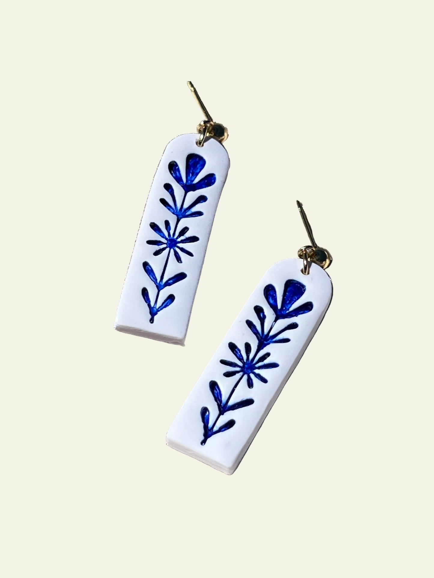 COASTAL CERAMIC ARCH EARRINGS