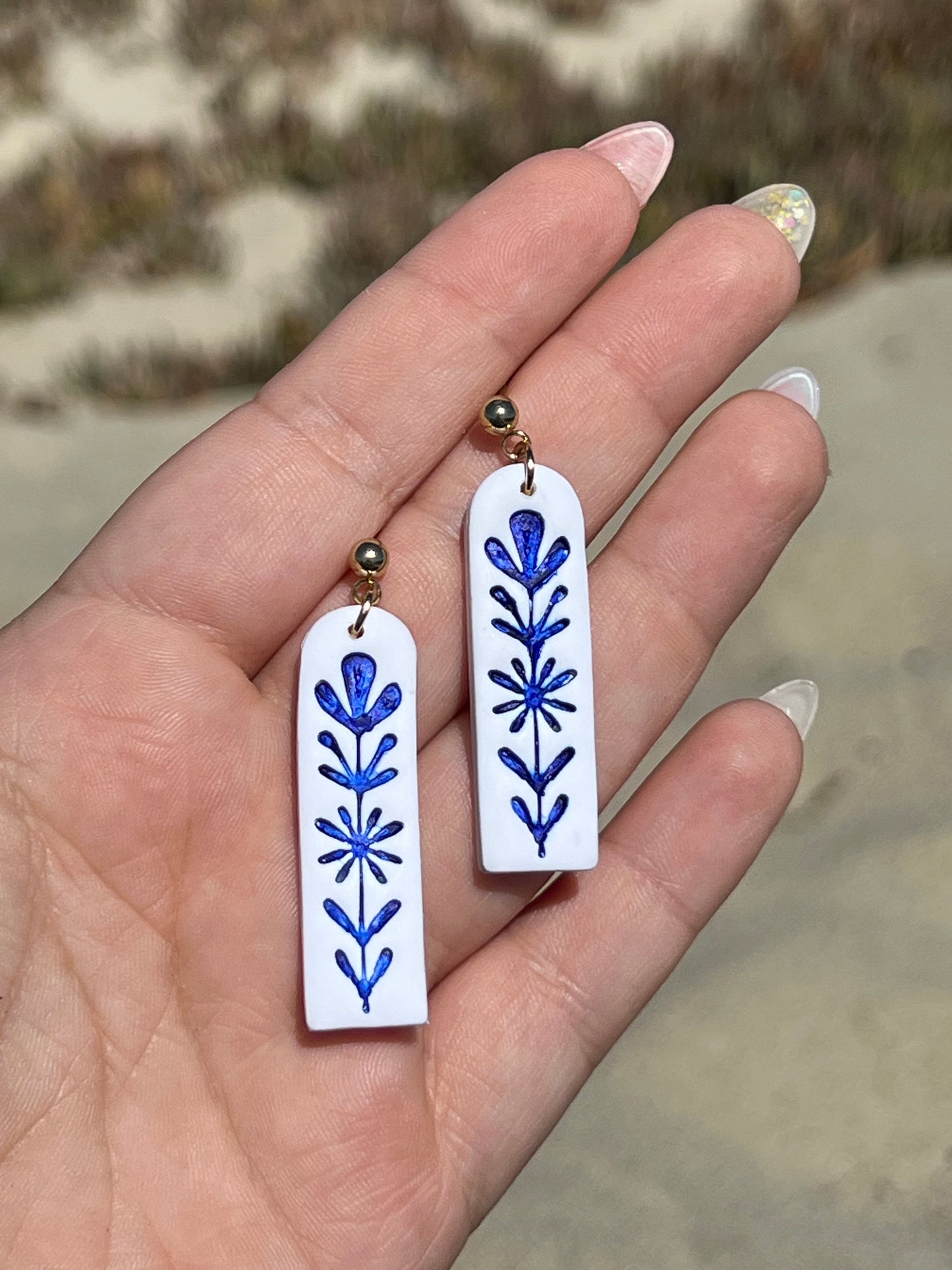 COASTAL CERAMIC ARCH EARRINGS