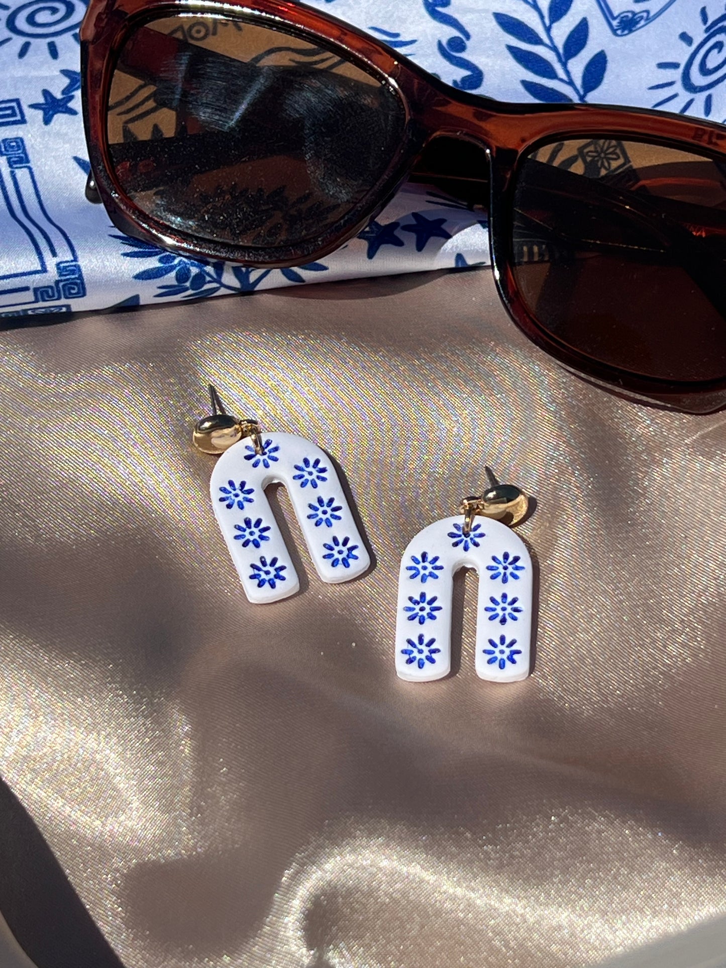 COASTAL CERAMIC ARCH EARRINGS