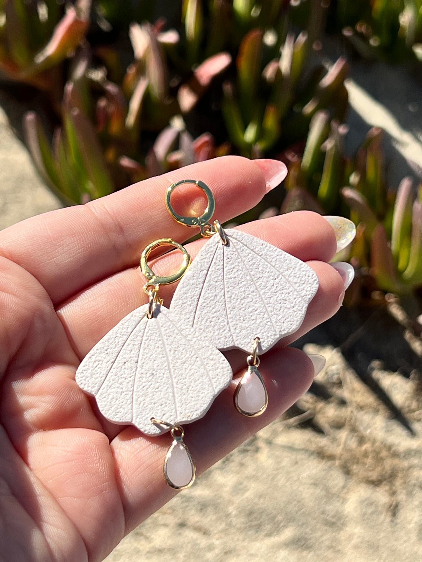 SHELL DROP EARRINGS