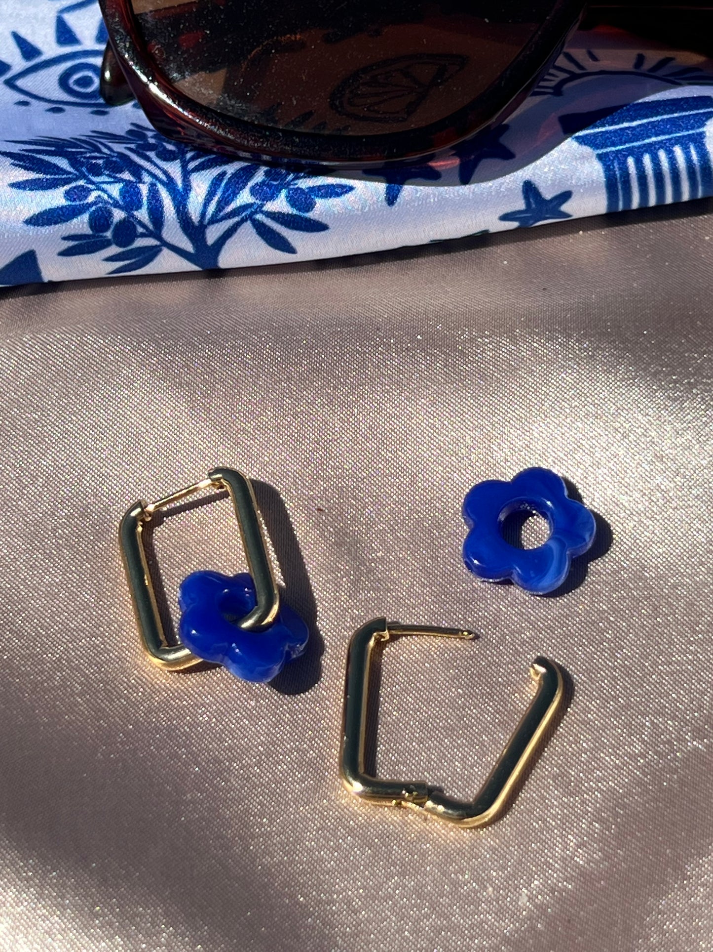 MINI FLOWER CHARMS