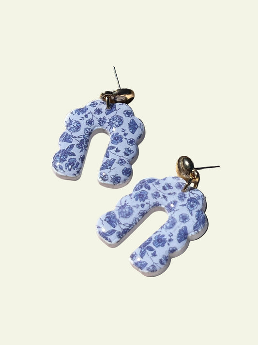 FLORAL ARCH EARRINGS