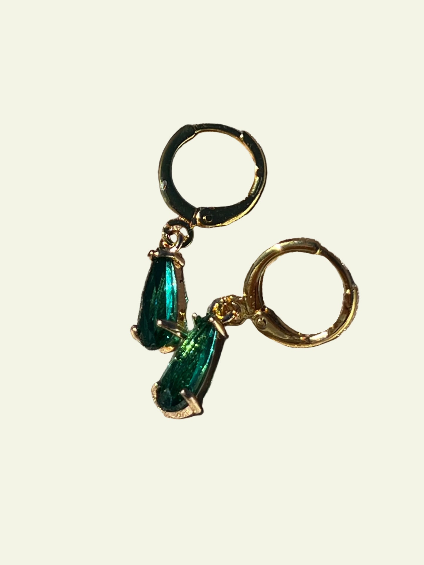 GLASS DROP EARRINGS